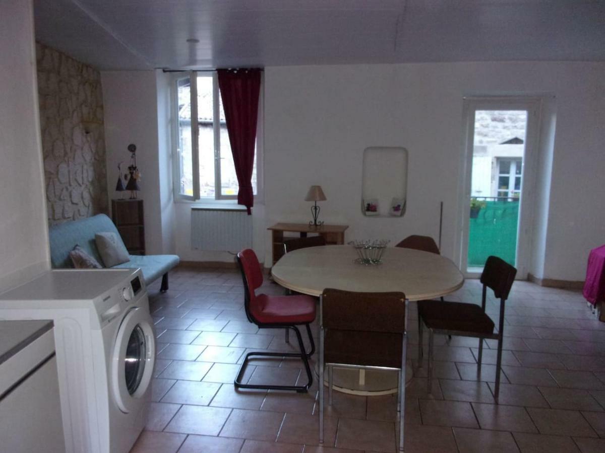 Triplex Douillet Villa Largentière Eksteriør billede